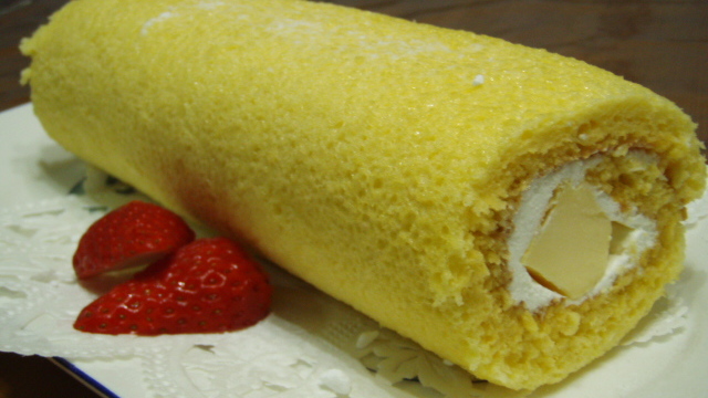プリン巻いちゃった ロールケーキだよ レシピ 作り方 By まみむーにぃ クックパッド 簡単おいしいみんなのレシピが355万品
