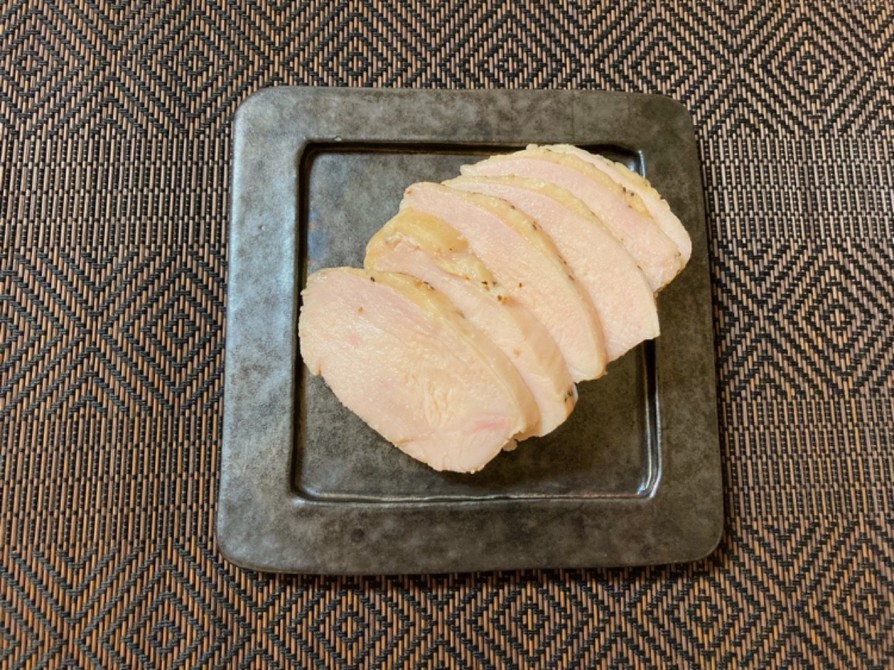 炊飯器で超簡単、鶏むね肉の鶏ハム♡の画像