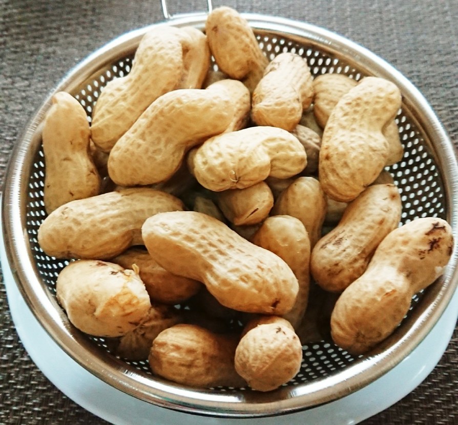 (01)