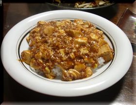 ダンナ作☆赤だしで作るうちのマーボー丼
