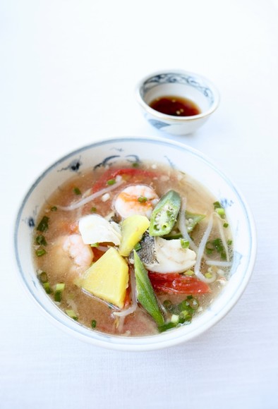 甘酸っぱいベトナムスープ【カインチュア】の写真