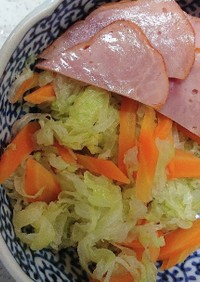 ゆで野菜と焼き豚のサラダ