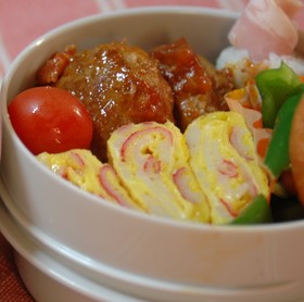 お弁当❤カニカマ入り卵焼き