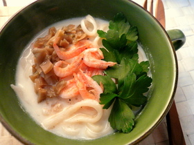 スゴイダイズ★搾菜と桜えびの芝麻醤うどん