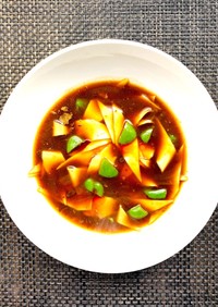 刀削麺　豆板醤辛味スープ