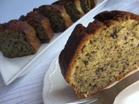黒ごまパウンドケーキ