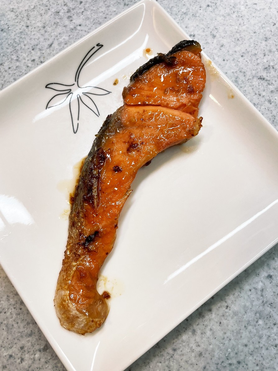 簡単！絶品！塩鮭のマヨポン酢焼き！の画像