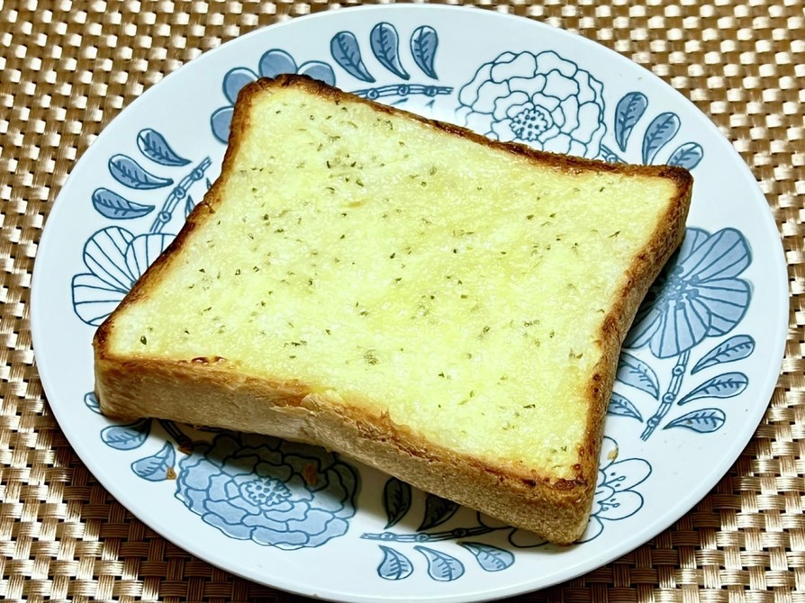 マヌルパン風トーストの画像