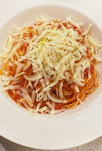 トマトとチーズたっぷりのワンポットパスタ