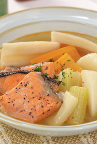 鮭と冬野菜のポトフ 