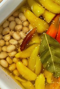 大豆とパプリカのピクルス