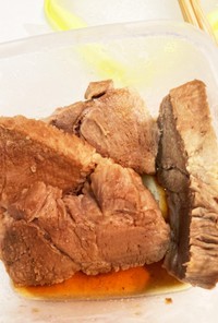 ブロック肉を使った煮豚