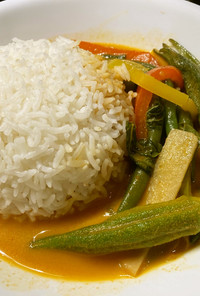 Red Veggie Curry