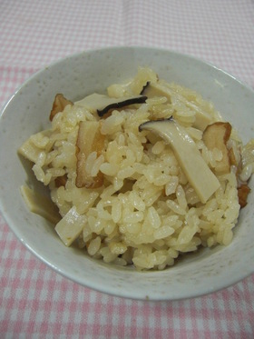 ☆さつま揚げとエリンギの炊き込みご飯☆