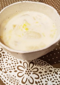 白菜の豆乳味噌スープ