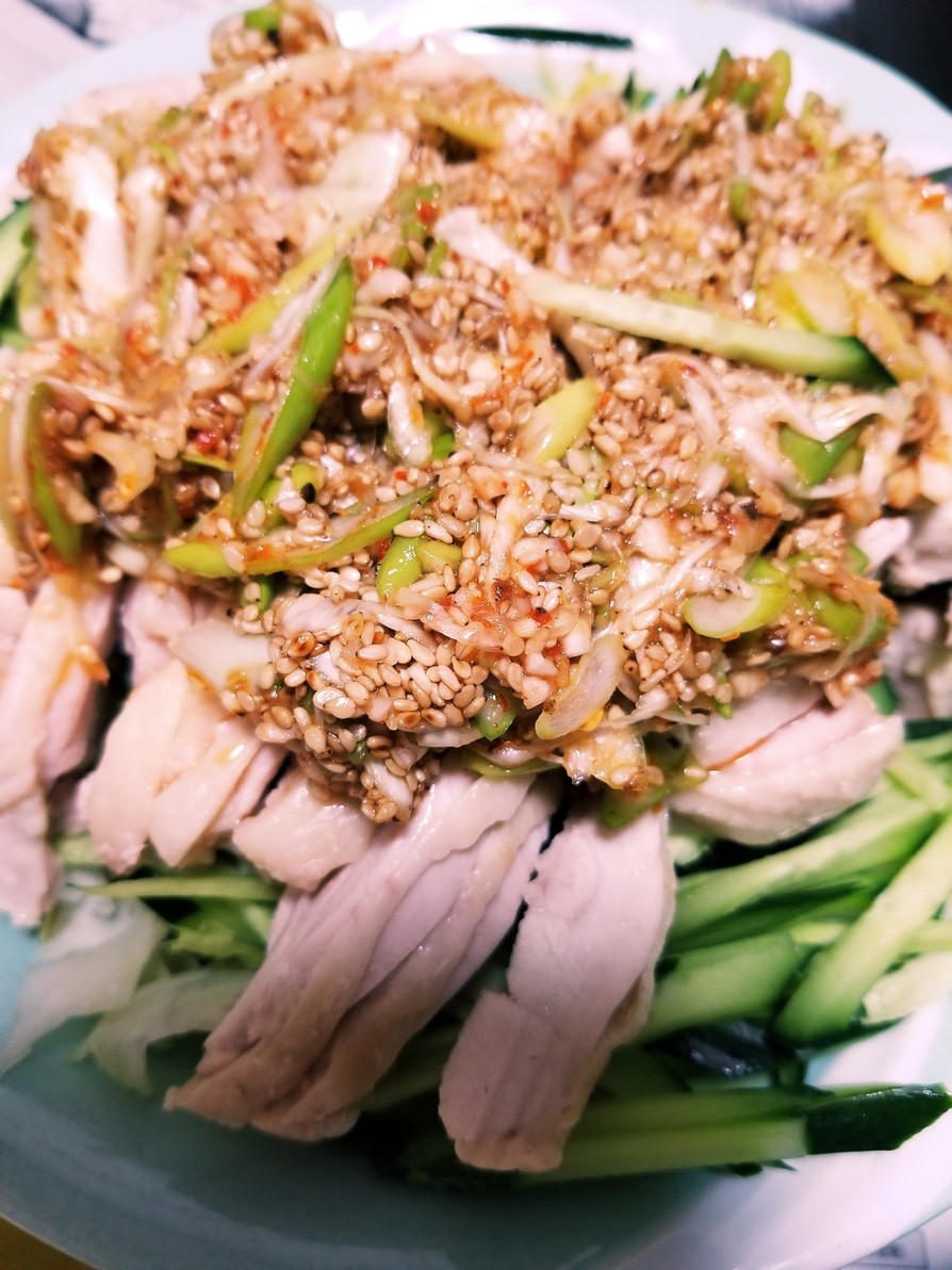 鶏モモ肉の葱ソースサラダの画像