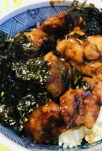 鶏もも肉●味噌カツソース風タレの海苔鶏丼