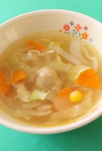 大豆入り野菜スープ