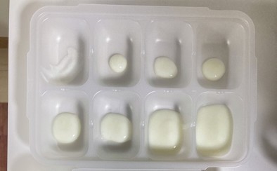 【離乳食】固ゆで卵の白身ペーストの写真