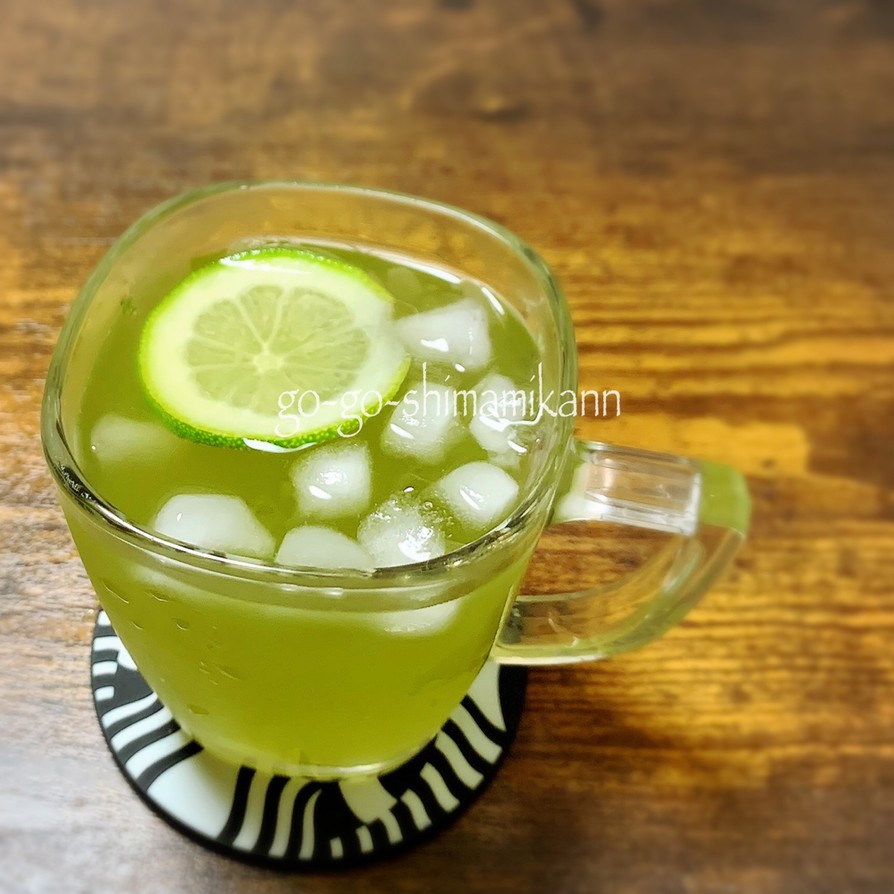 緑茶にレモンの画像