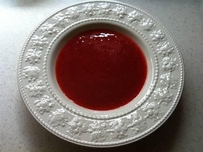 苺のスープの画像
