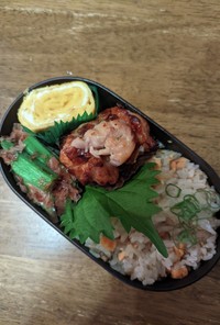 JK☆秋鮭と白ごまの混ぜご飯弁当♪