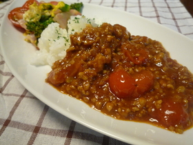 トマトのとろとろドライカレー♪