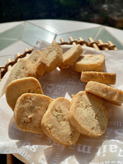 米粉のヴィーガンクルミクッキーの写真