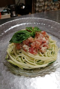 ズッキーニのパスタ風　トマトサラダ