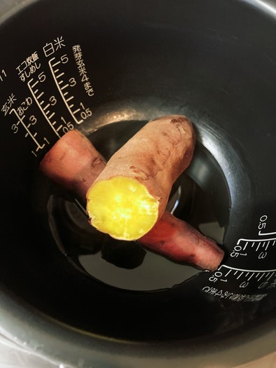 炊飯器でふかし芋の写真