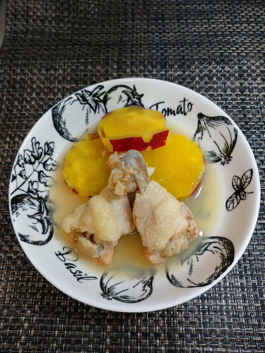蜂蜜レモンで作る鶏手羽元と薩摩芋煮の画像