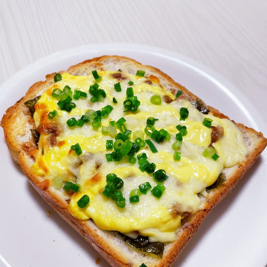 納豆・海苔・チーズトーストの画像
