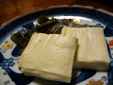 チーズみたいな豆腐の珍味の写真