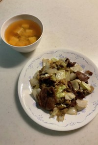 牛肉きのこ野菜炒め、味噌汁