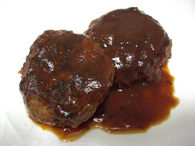 簡単☆シンプルな煮込みハンバーグ