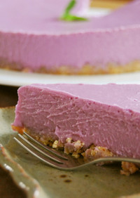 紫芋のチーズケーキ