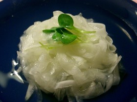 簡単!新玉ねぎのハチミツレモン酢