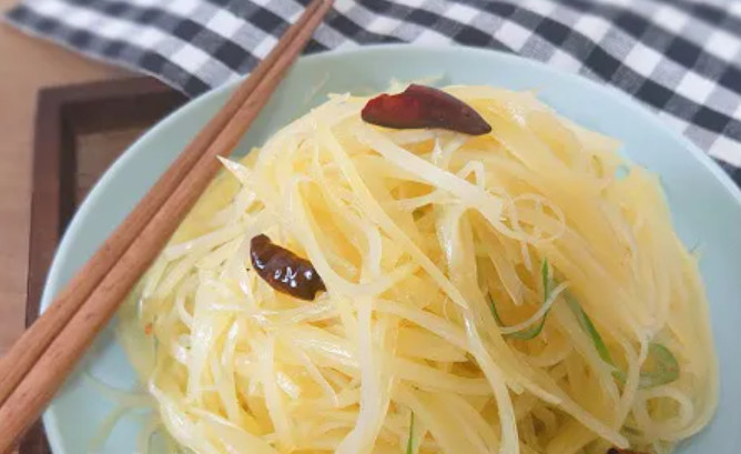 中華風 細切りジャガイモの冷菜の画像