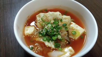 簡単！キムチと豆腐のピリ辛スープの写真