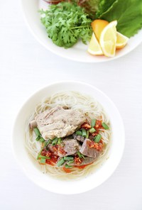 旨味たっぷり【ブンボーフエ】ベトナム料理