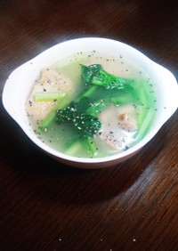 簡単☆鶏肉と小松菜の中華風スープ