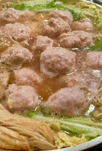 ボリューム満点★豚団子の胡麻味噌鍋