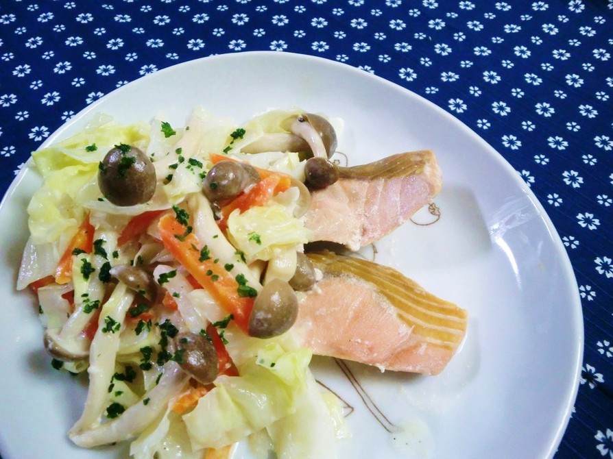 簡単魚料理☆鮭と野菜のマヨネーズソースの画像