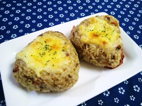 焼きカレーの焼きおにぎり♪