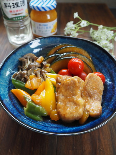 豚ヒレ肉と彩り野菜の揚げ浸しの写真