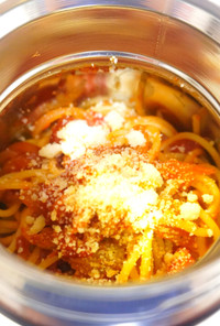 トマト缶で作るバジルトマトパスタ