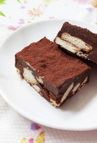 超簡単！チョコレートビスケットケーキ☆