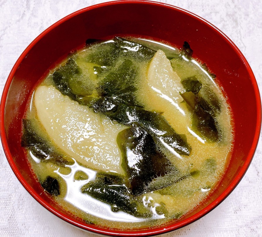 冷凍皮付きフライドポテト&わかめの味噌汁の画像