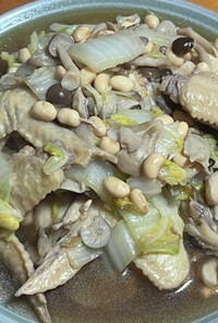 手羽先&白菜&シメジ&舞茸&大豆の煮込み
