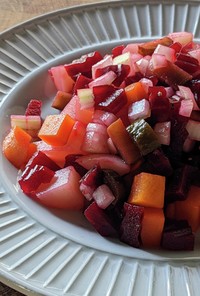 ロソリ〜フィンランドのカラフル前菜サラダ